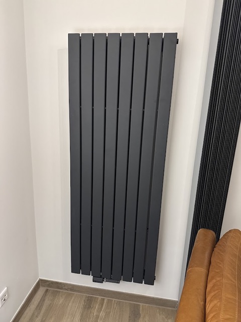 Installierter Designheizkörper – Kundenprojekt